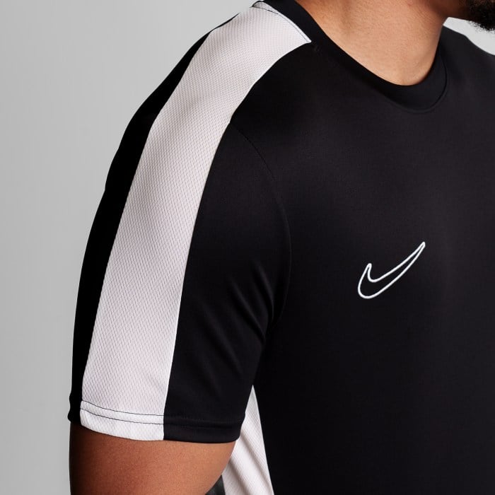 Nike Academy 23 Short Sleeve Training Top